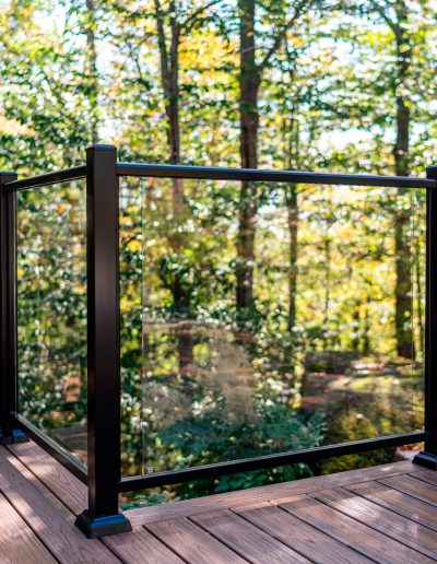 Installation de rampe et balcon de verre par Aluminium Émile Forest